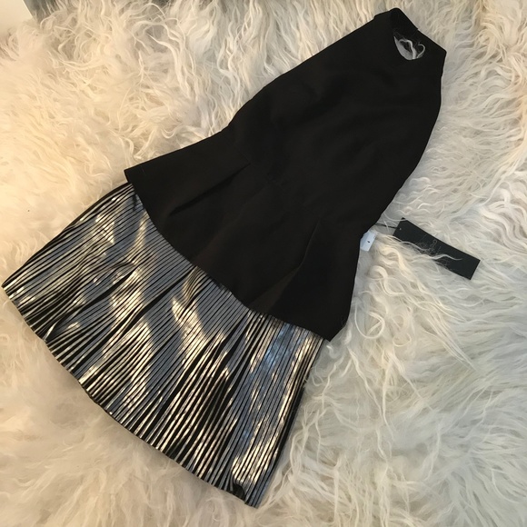 AQ/AQ Balaya Pleated Metallic Cocktail Dress - Picture 6 of 6